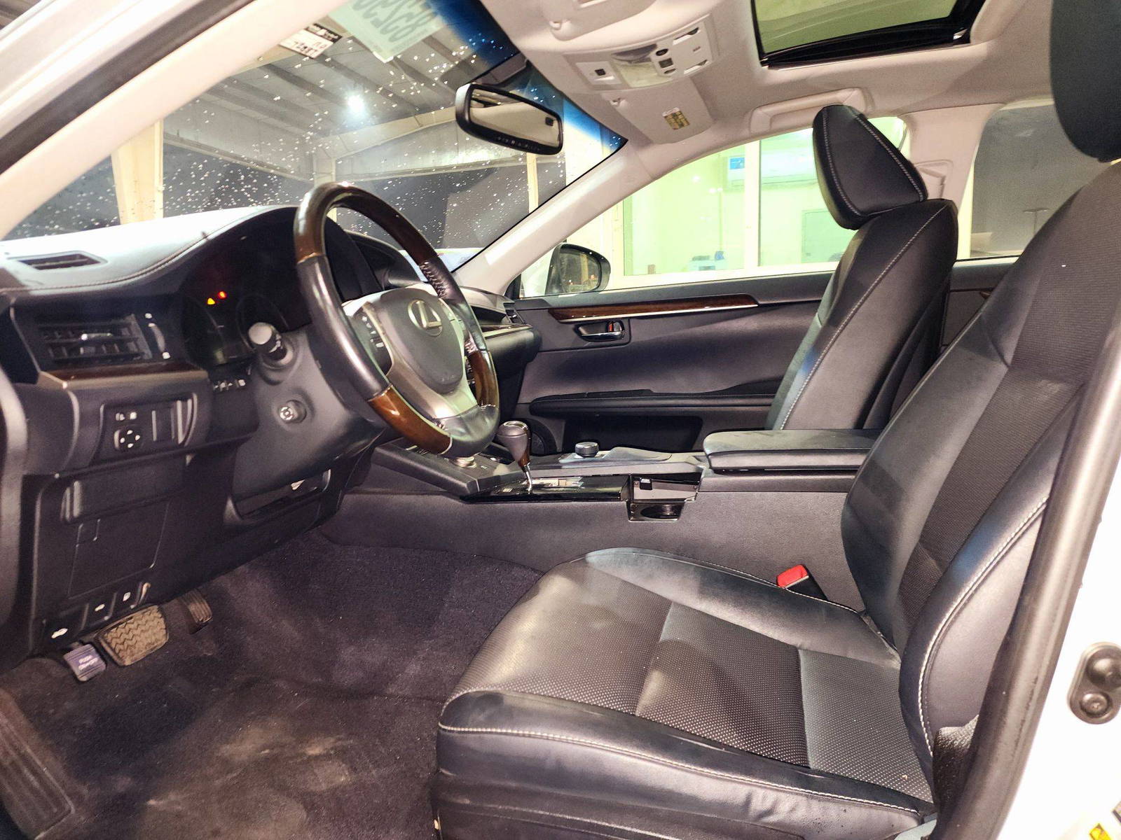 2015 LEXUS ES 350 — 72887 Miles — Lot G8F2202978 — Souq - Marhaba Auctions Used Cars - Image 9