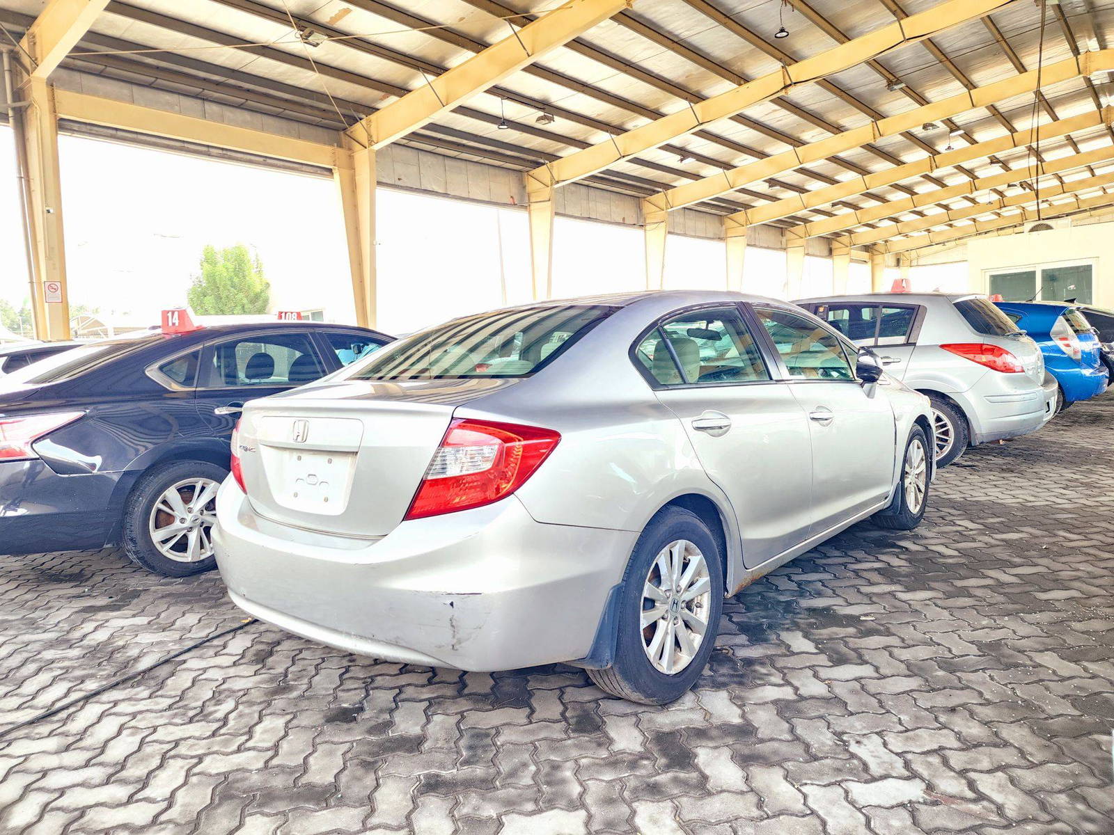 2012 HONDA CIVIC — 260511 Miles — Lot 40735012 — Souq - Marhaba Auctions Used Cars - Image 3