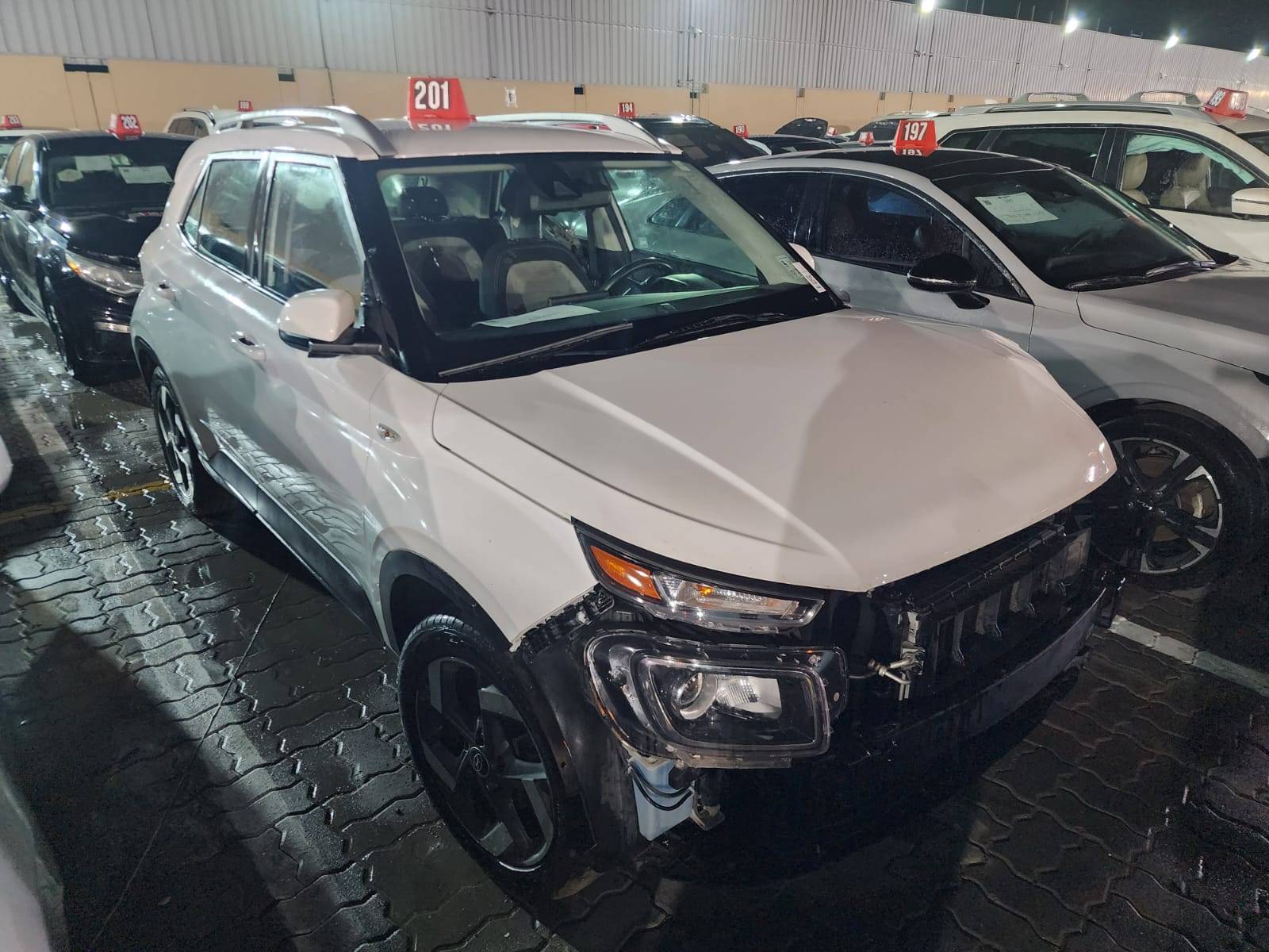 HYUNDAI VENUE SEL 2021 - Marhaba Auction Used Cars - Image 3