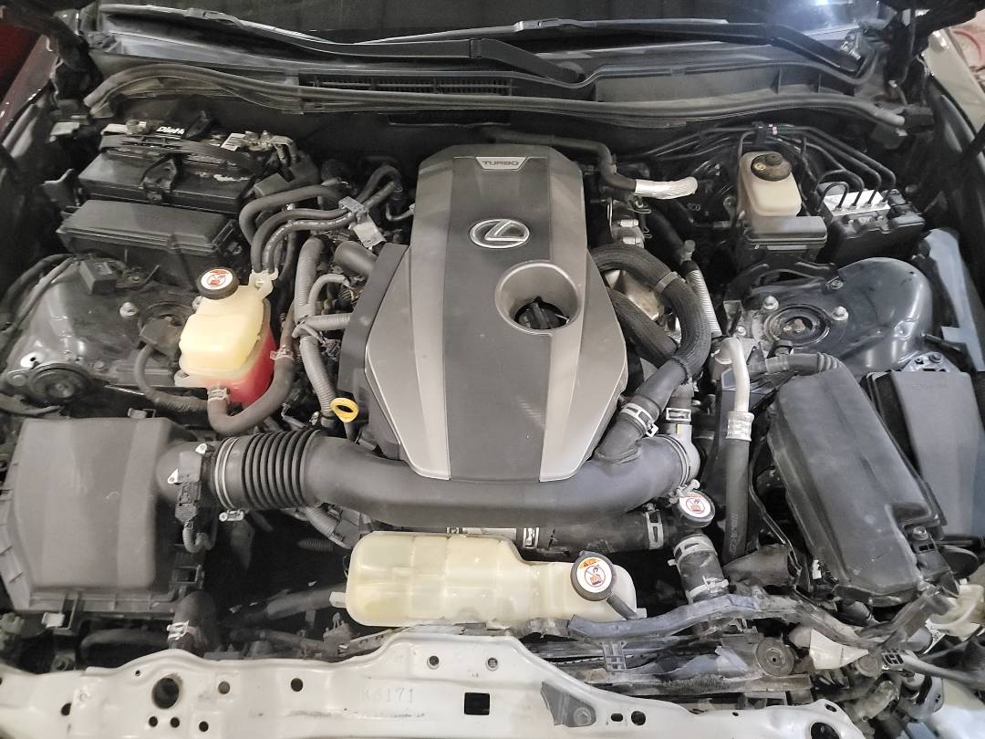 2017 LEXUS IS 200T — 187643 Miles — Lot H5050941 — Main - Marhaba Auctions Used Cars - Image 11