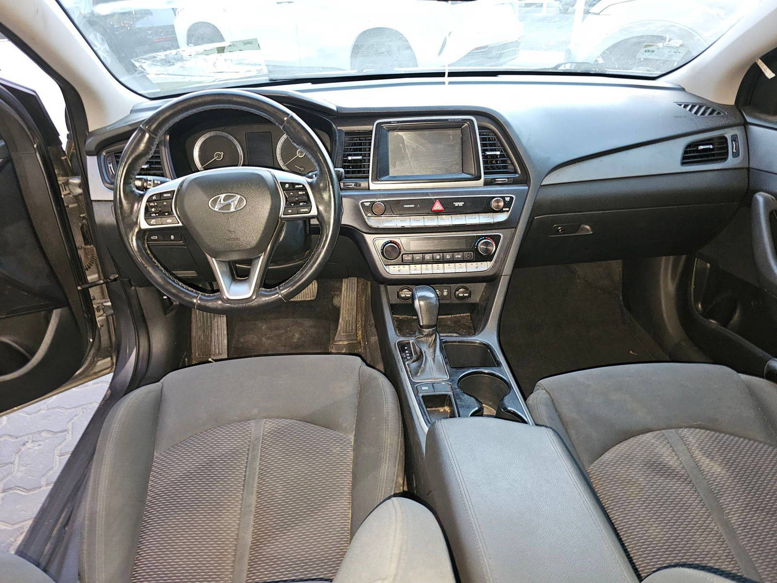 2019 HYUNDAI SONATA — 122457 Miles — Lot F6KH788327 — Souq - Marhaba Auctions Used Cars - Image 7
