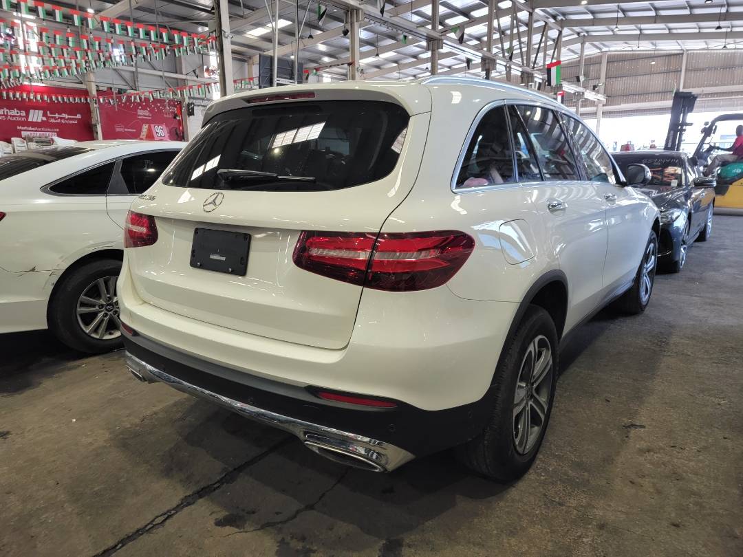2018 MERCEDES BENZ GLC-300 — 96961 Miles — Lot JV050641 — Main - Marhaba Auctions Used Cars - Image 3
