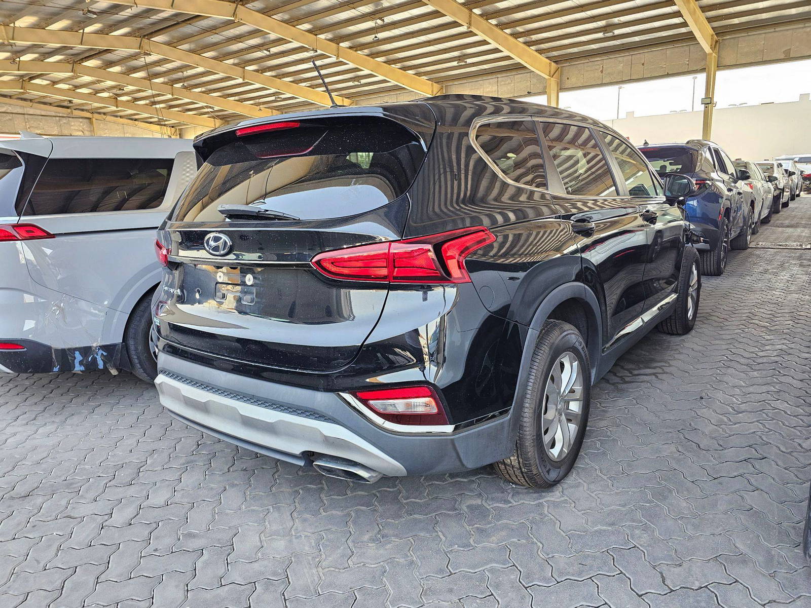 HYUNDAI SANTA FE 2019 - Marhaba Auction Used Cars - Image 3