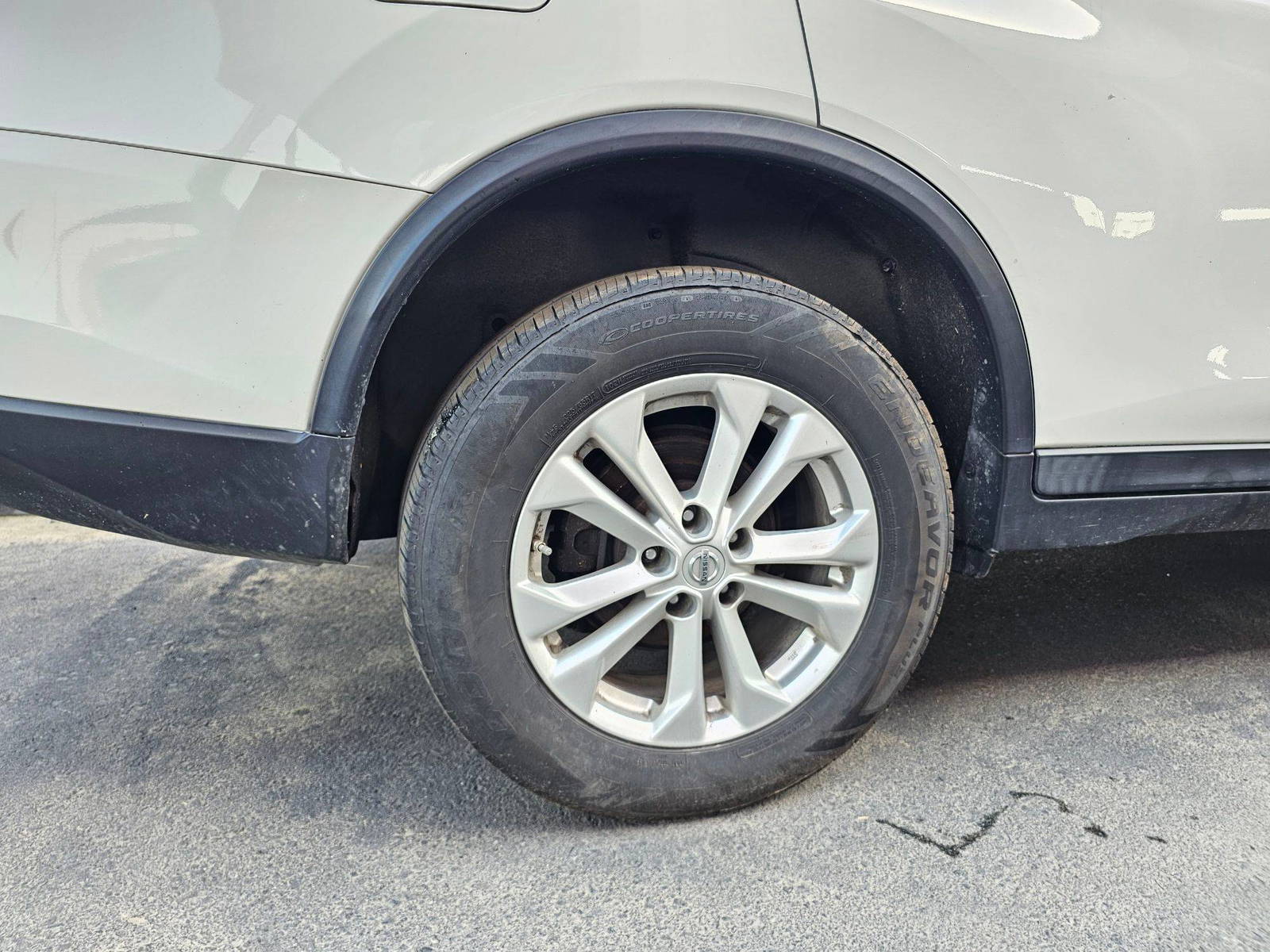 2015 NISSAN ROGUE — 89536 Miles — Lot FC851062 — Souq - Marhaba Auctions Used Cars - Image 11