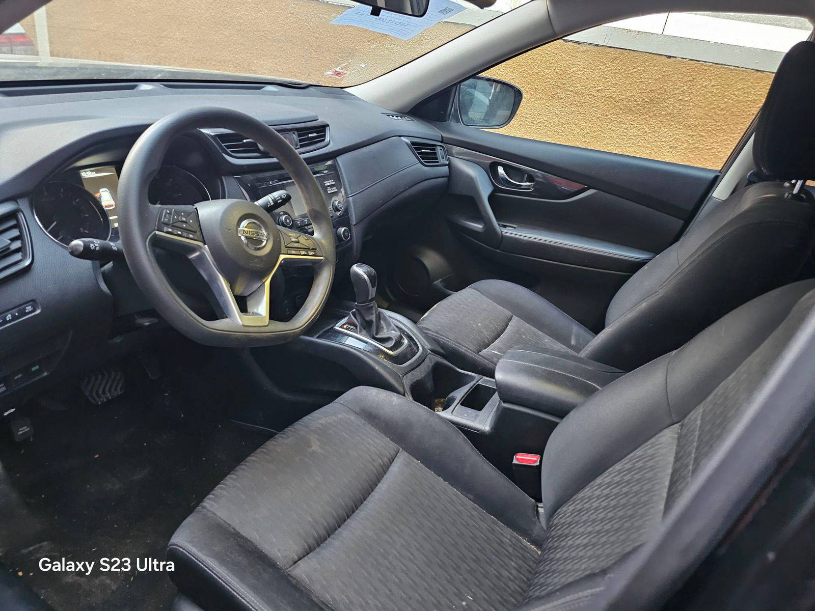 NISSAN ROGUE 2017 - Marhaba Auction Used Cars - Image 8