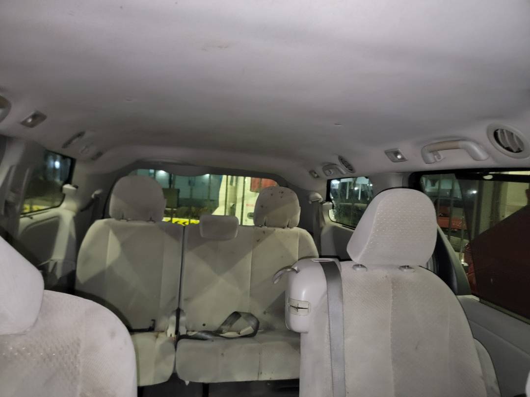2011 TOYOTA SIENNA — 188295 Miles — Lot BS066918 - Marhaba Auctions Used Cars - Image 5