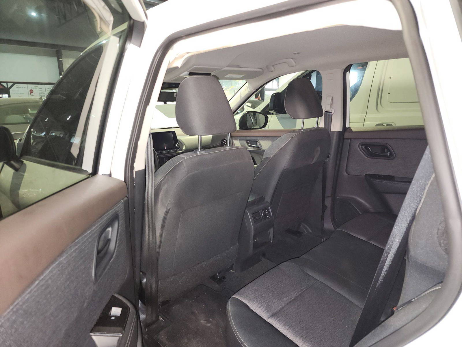 2022 NISSAN ROGUE — 60055 Miles — Lot 55656985 — Souq - Marhaba Auctions Used Cars - Image 7