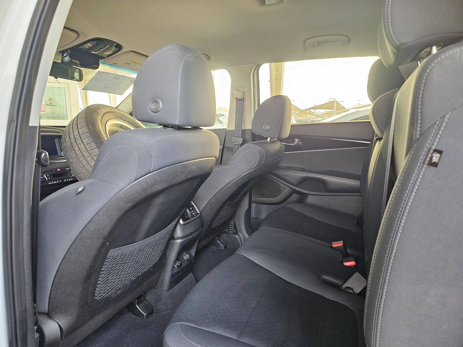 2019 KIA SORENTO — 109489 Miles — Lot 57KG551776 — Souq - Marhaba Auctions Used Cars - Image 5