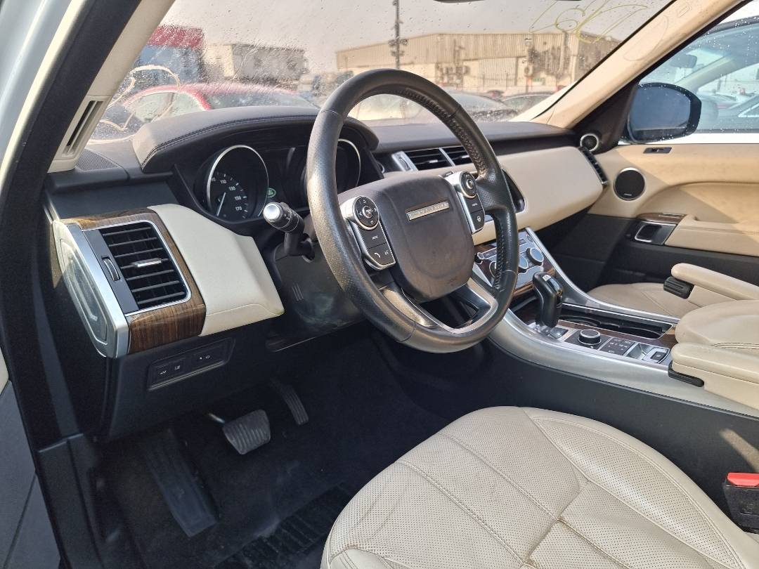 2016 LAND ROVER RANGE ROVER SPORT HSE — 151637 Miles — Lot 215487 — Ind. 12 - Marhaba Auctions Used Cars - Image 8
