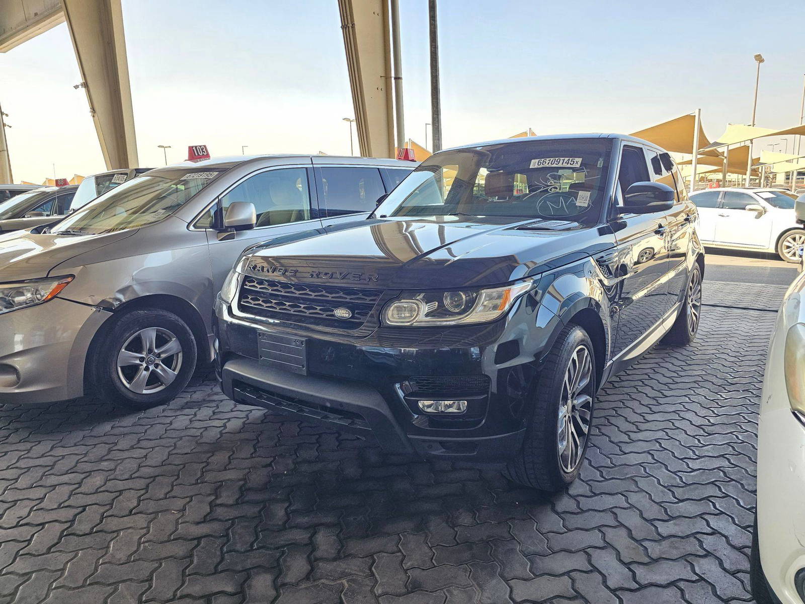 2015 LAND ROVER RANGE ROVER SPORT SUPERCHARGED — 124756 Miles — Lot 9FA516087 — Ind. 12 - Marhaba Auctions Used Cars - Image 6