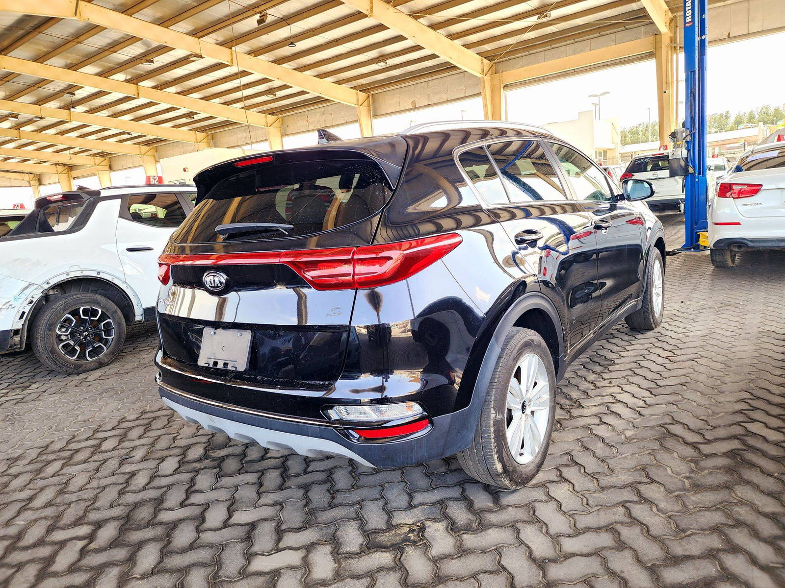 2020 KIA SPORTAGE — 41529 Miles — Lot C3L7685291 — Souq - Marhaba Auctions Used Cars - Image 3