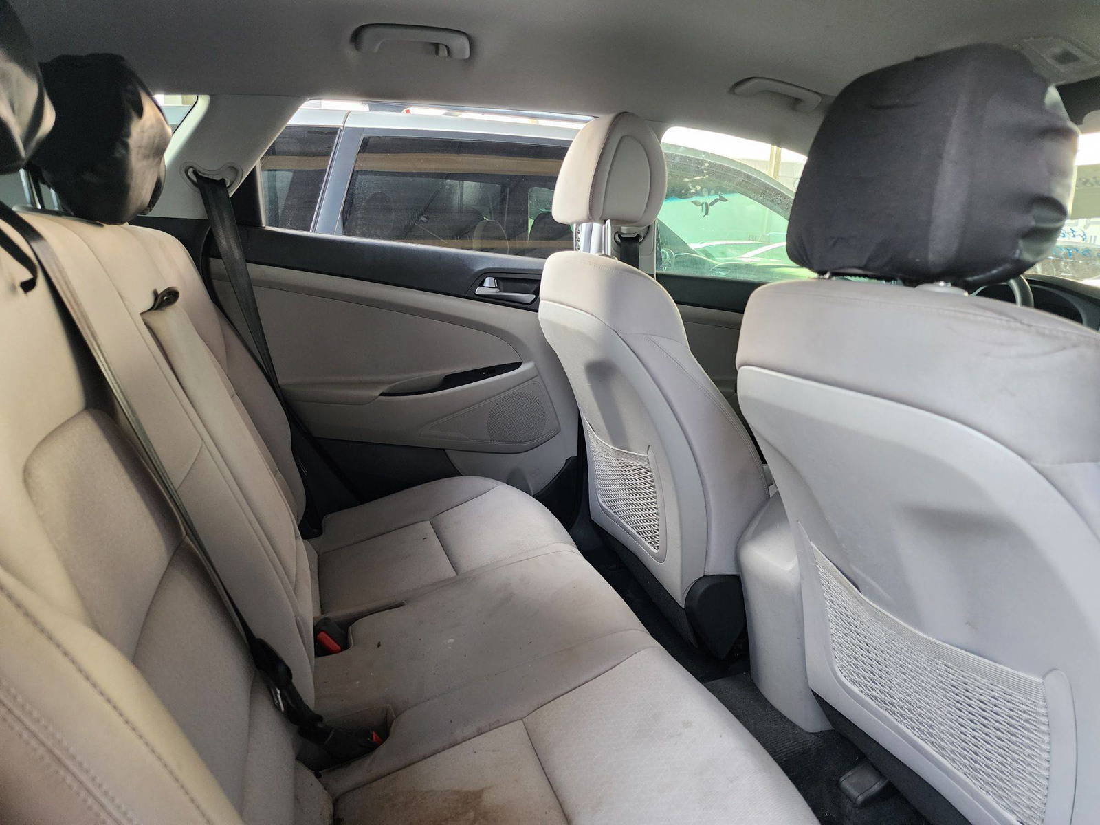 2017 HYUNDAI TUCSON — 68951 Miles — Lot 38737156 — Souq - Marhaba Auctions Used Cars - Image 4