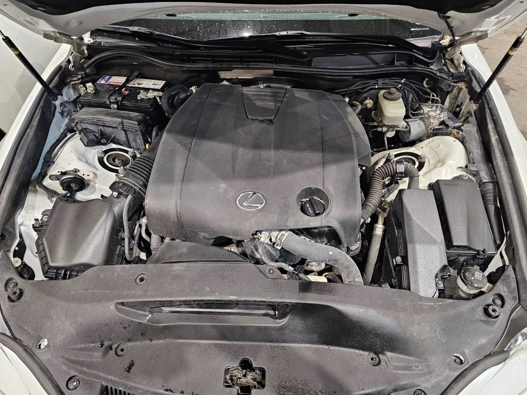 2015 LEXUS IS 250 — 187617 KM — Lot XF5022241 — Main - Marhaba Auctions Used Cars - Image 6