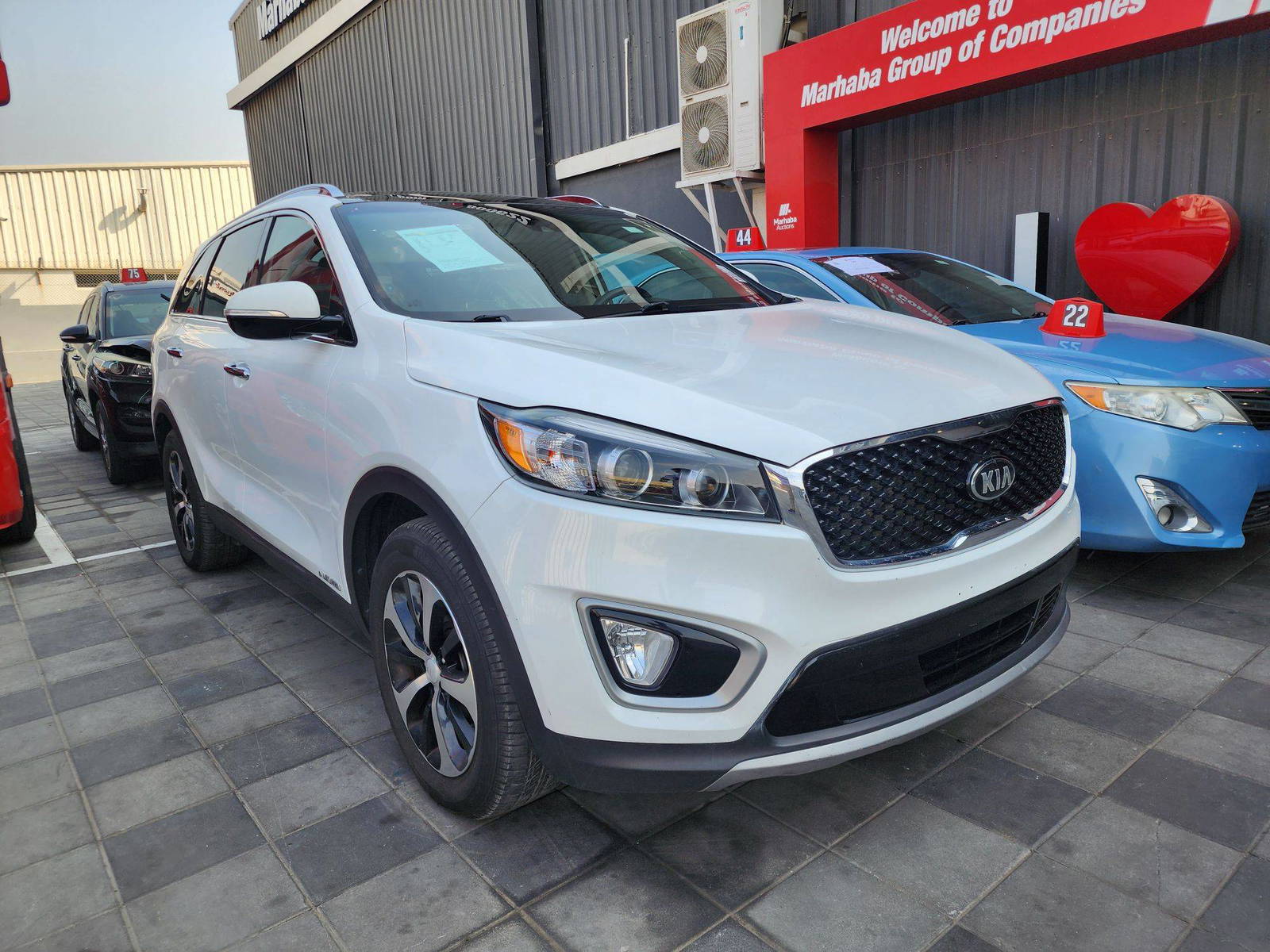 2018 KIA SORENTO — 91030 Miles — Lot 5XJG380744 — Souq - Marhaba Auctions Used Cars - Image 3