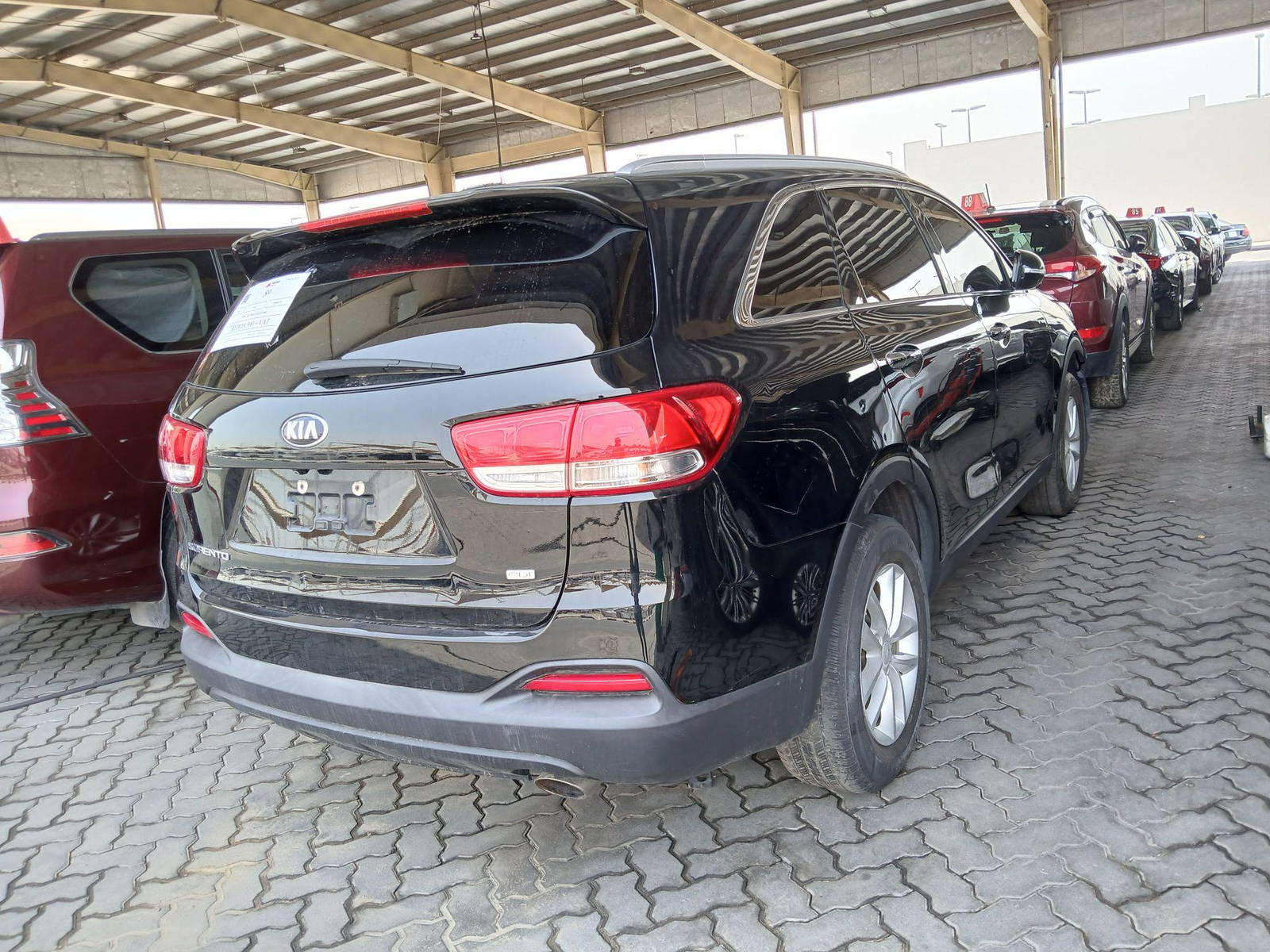 2018 KIA SORENTO — 174408 Miles — Lot 44165185 — Souq - Marhaba Auctions Used Cars - Image 3