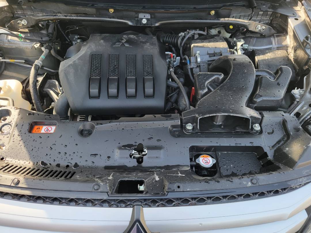 2019 MITSUBISHI Eclipse Cross ES — 101192 Miles — Lot 015971 — Main - Marhaba Auctions Used Cars - Image 8