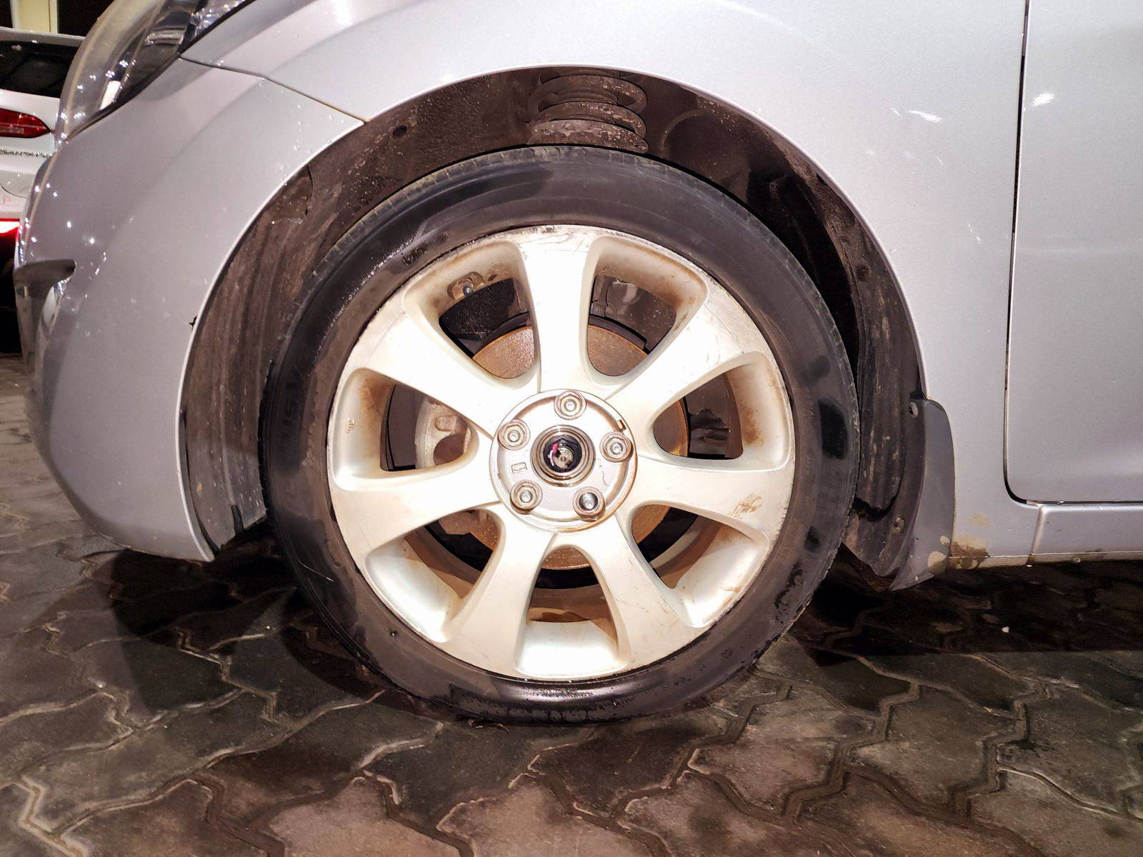 2013 HYUNDAI ELANTRA — 83296 Miles — Lot 555861 — Souq - Marhaba Auctions Used Cars - Image 11