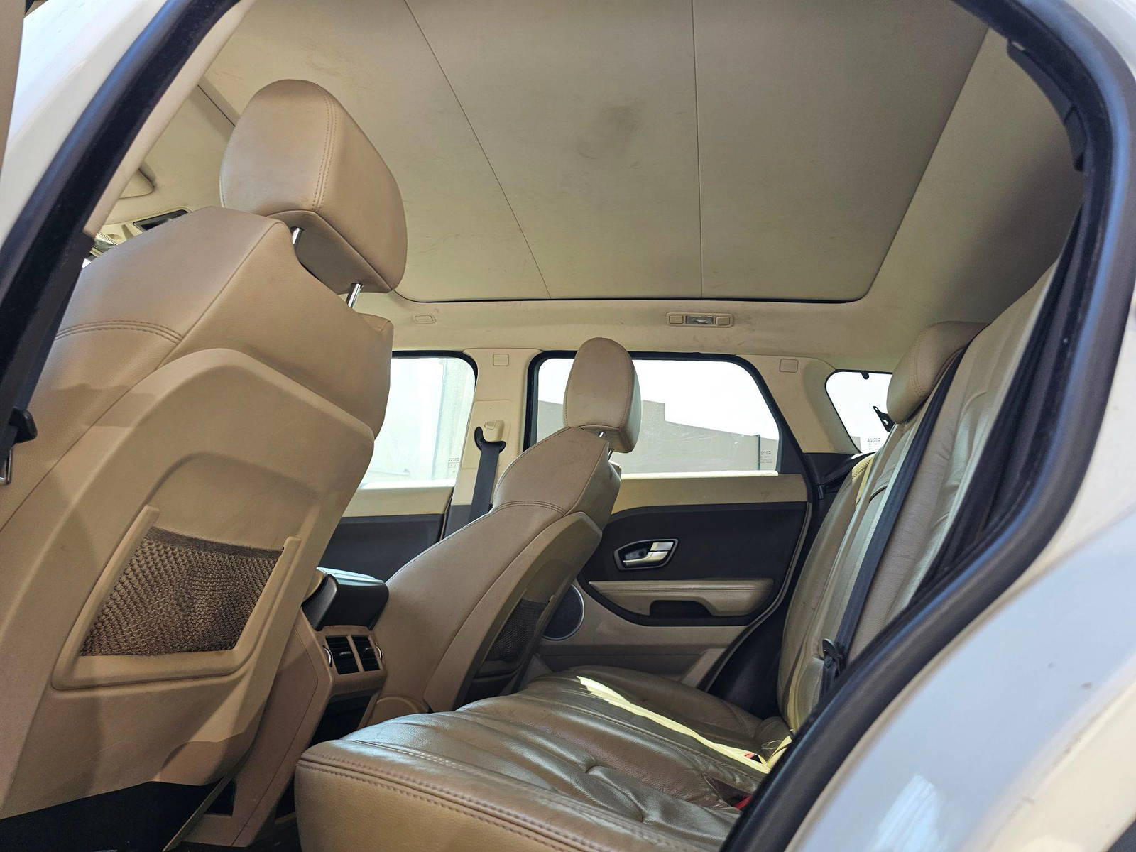 LAND ROVER RANGE ROVER EVOQUE PURE 2012 - Marhaba Auction Used Cars - Image 5