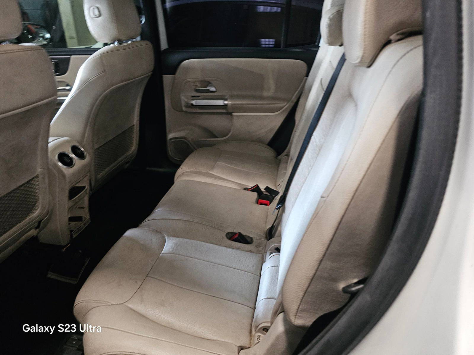 MERCEDES BENZ GLB 250 2023 - Marhaba Auction Used Cars - Image 9