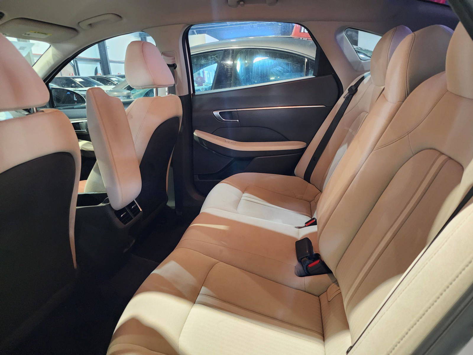 2021 HYUNDAI SONATA — 101665 Miles — Lot 38732291 — Al Quoz - Marhaba Auctions Used Cars - Image 6