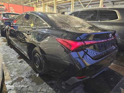 TOYOTA AVALON