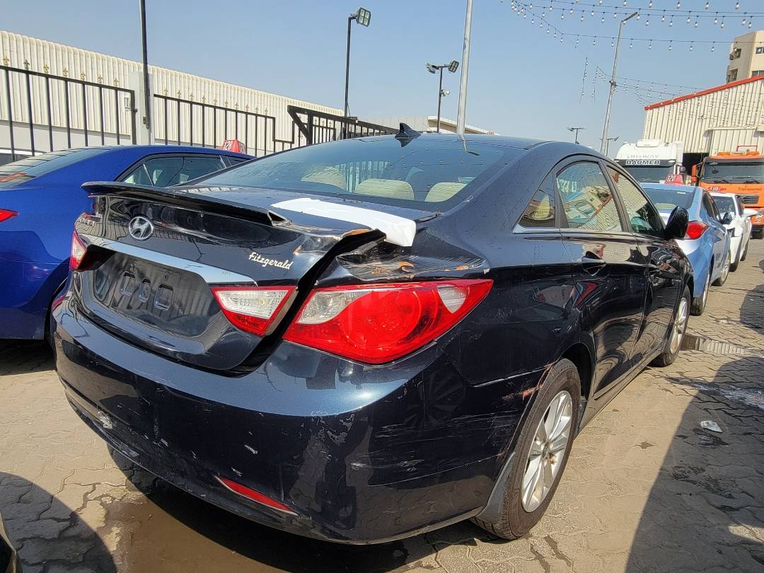 2013 HYUNDAI SONATA — 113500 Miles — Lot 37984630 — Main - Marhaba Auctions Used Cars - Image 3