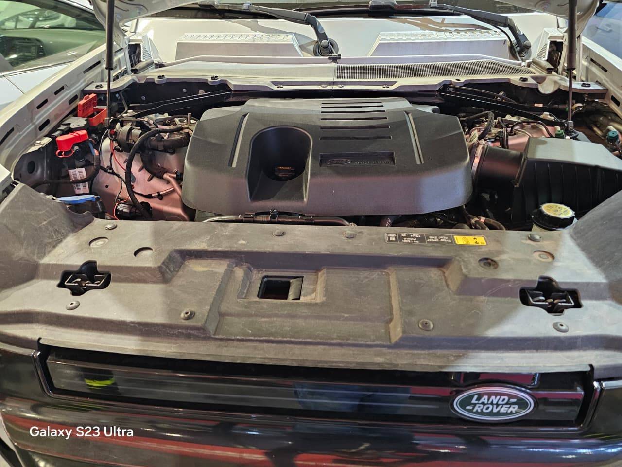 LAND ROVER DEFENDER 110 SE 2020 - Marhaba Auction Used Cars - Image 11