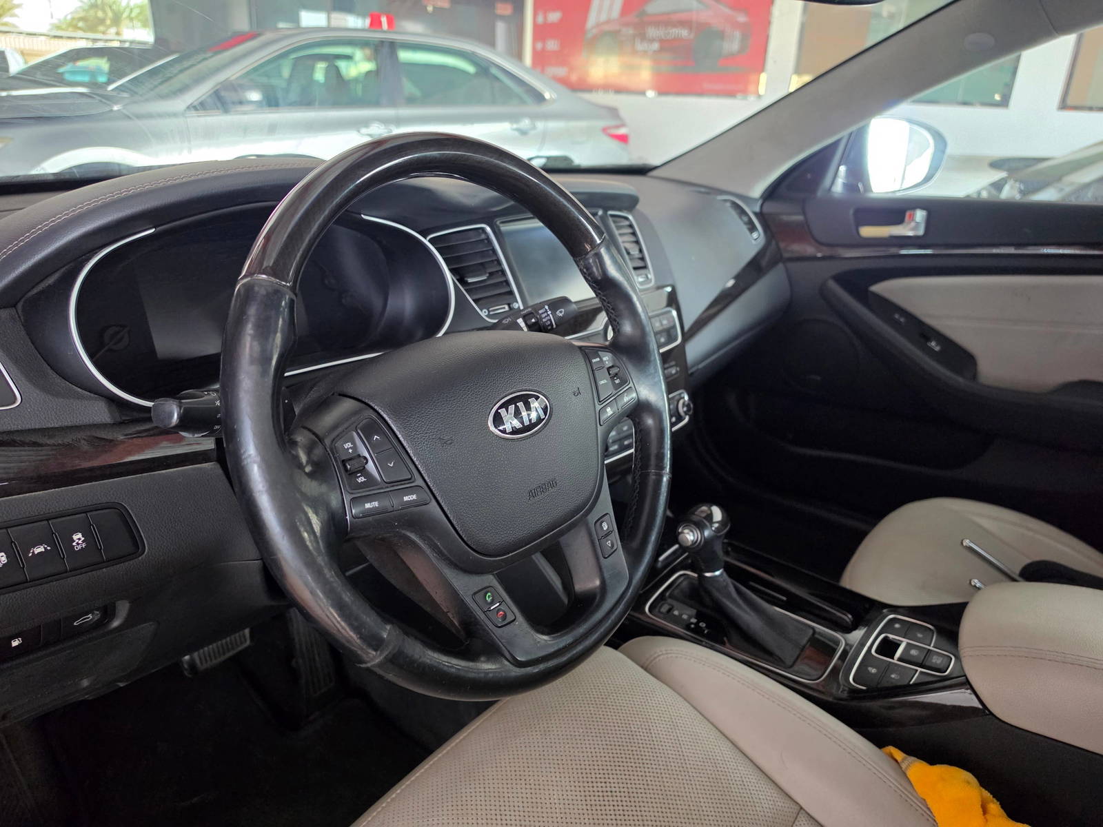 2014 KIA CADENZA — 128059 Miles — Lot 75739115 - Marhaba Auctions Used Cars - Image 9