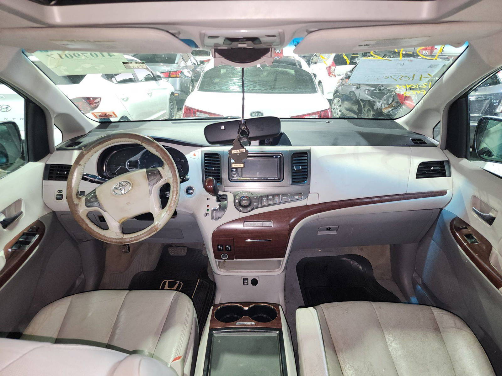2012 TOYOTA SIENNA — 130511 Miles — Lot 046492 — Al Quoz - Marhaba Auctions Used Cars - Image 8