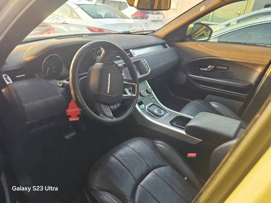 LAND ROVER RANGE ROVER EVOQUE 2017 - Marhaba Auction Used Cars - Image 4