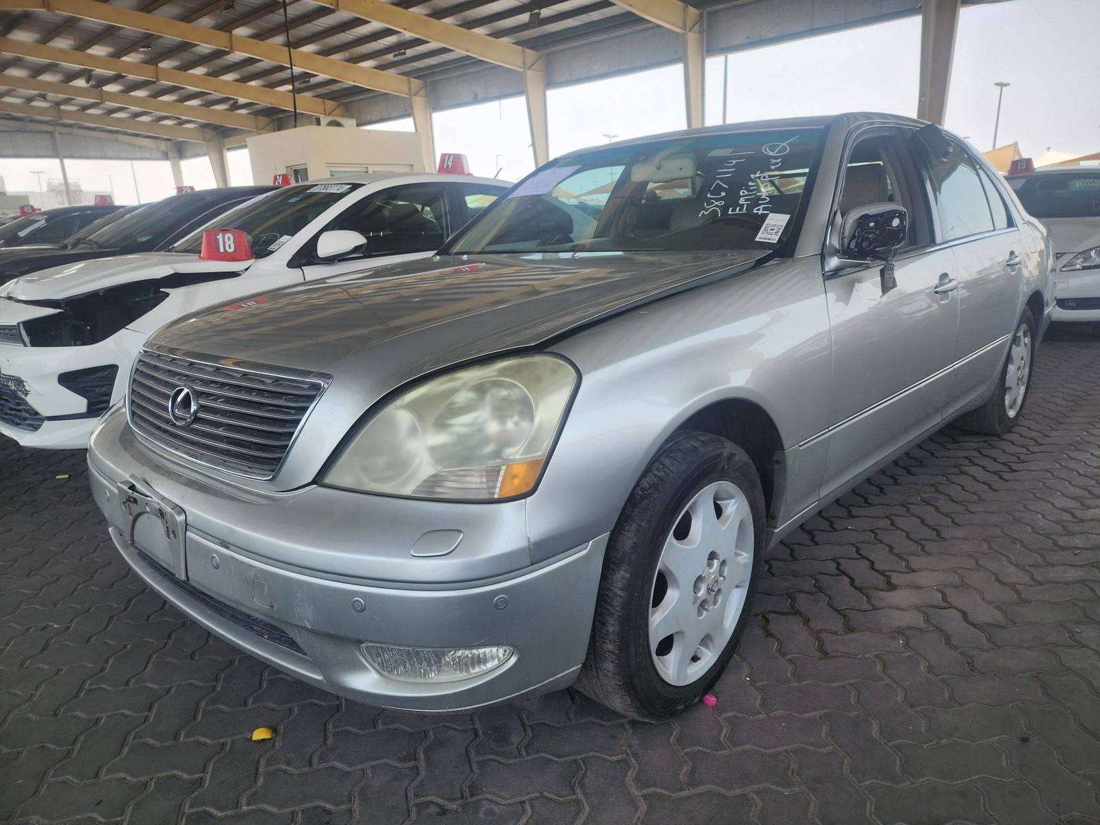 2002 LEXUS LS 430 — 140117 Miles — Lot 38671141 — Souq - Marhaba Auctions Used Cars - Image 4
