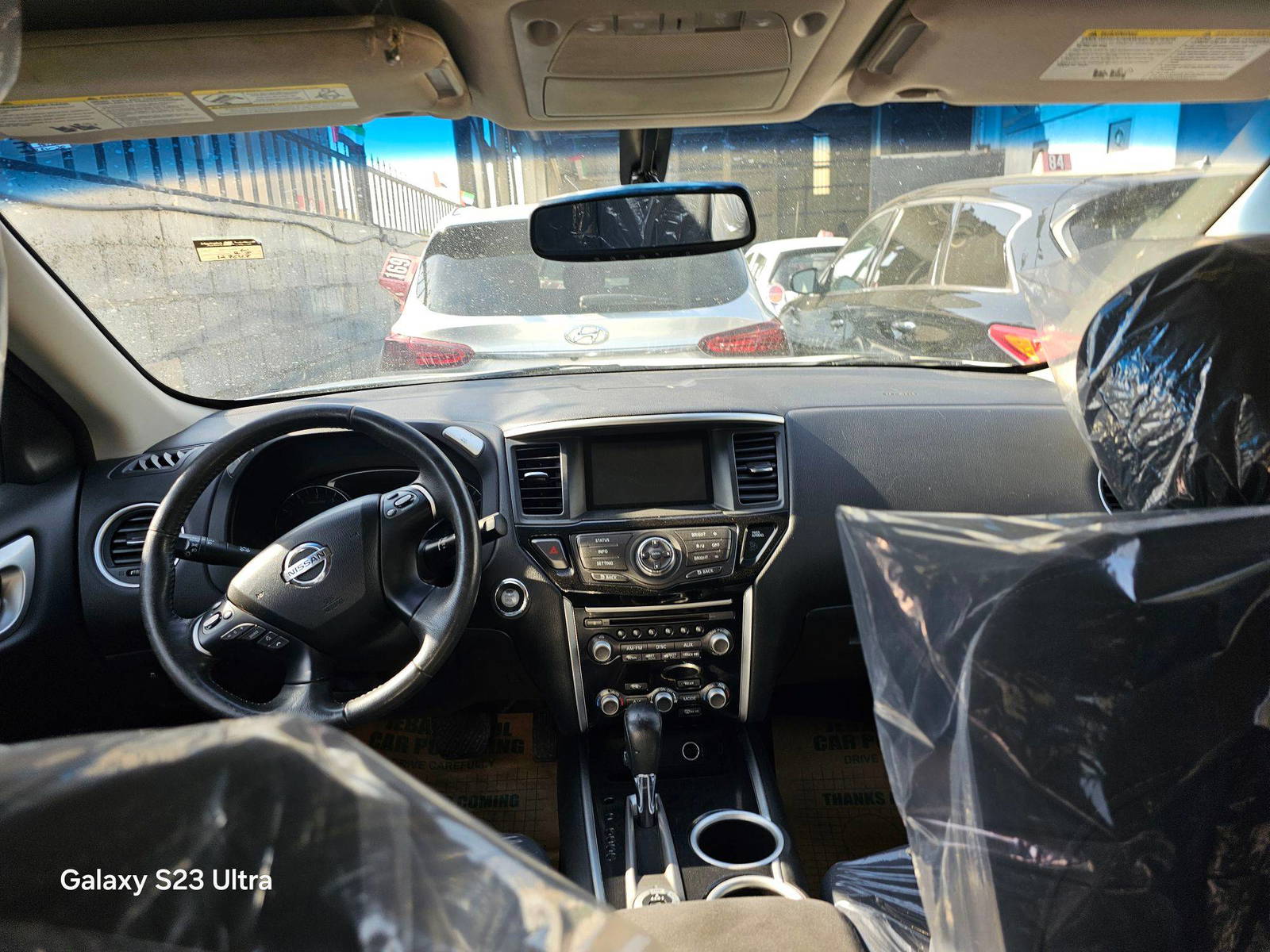 2015 NISSAN PATHFINDER — 127647 Miles — Lot FC631264 — Main - Marhaba Auctions Used Cars - Image 9