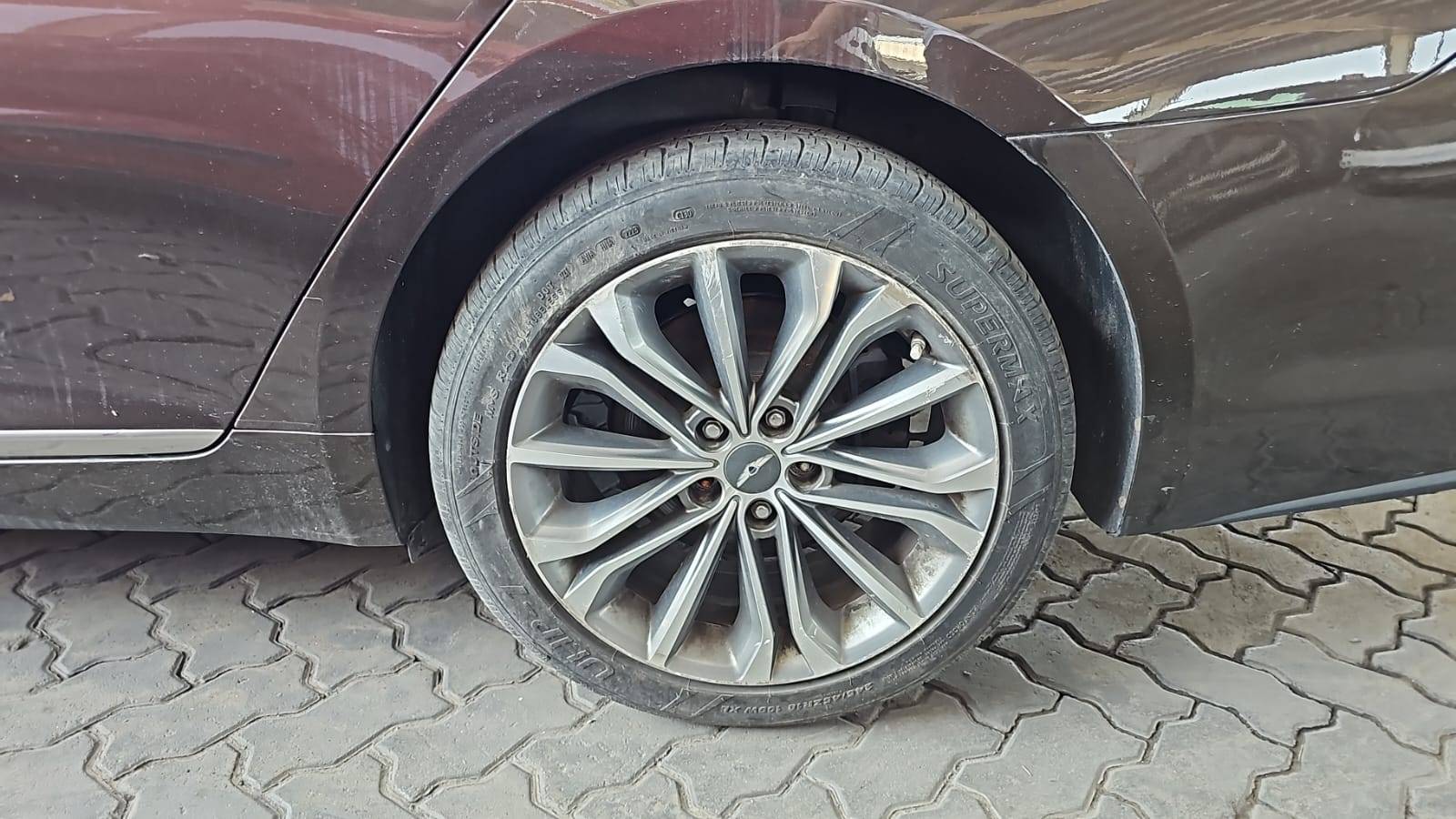 HYUNDAI GENESIS 2015 - Marhaba Auction Used Cars - Image 3