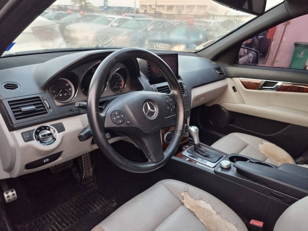 2011 MERCEDES BENZ C300 — 151651 Miles — Lot BA463468 — Ind. 12 - Marhaba Auctions Used Cars - Image 7