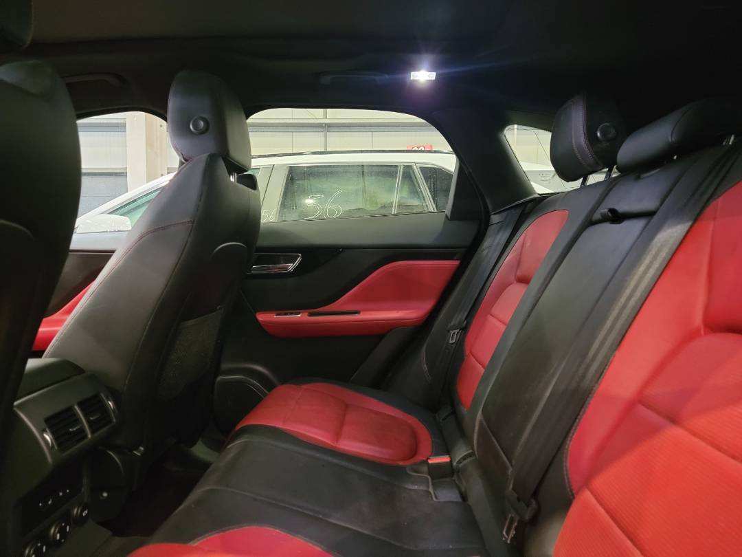 2018 JAGUAR F-PACE PREMIUM — 118628 Miles — Lot A260634 — Main - Marhaba Auctions Used Cars - Image 8