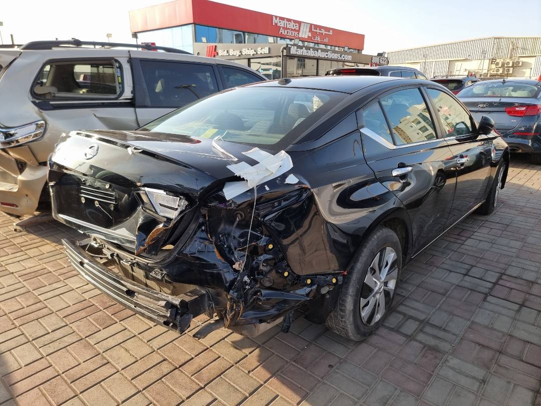 2019 NISSAN ALTIMA — 123435 Miles — Lot 125487 — Main - Marhaba Auctions Used Cars - Image 4