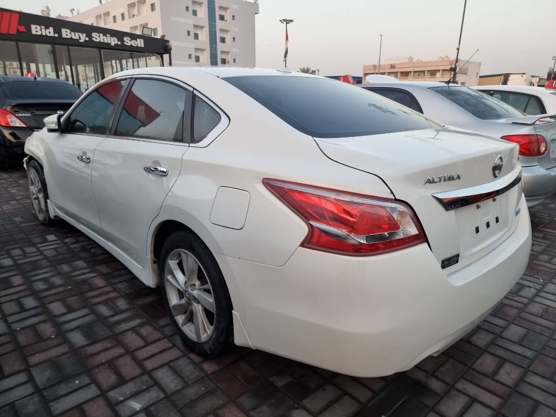 2013 NISSAN ALTIMA — 178332 Miles — Lot 125487 — Main - Marhaba Auctions Used Cars - Image 4