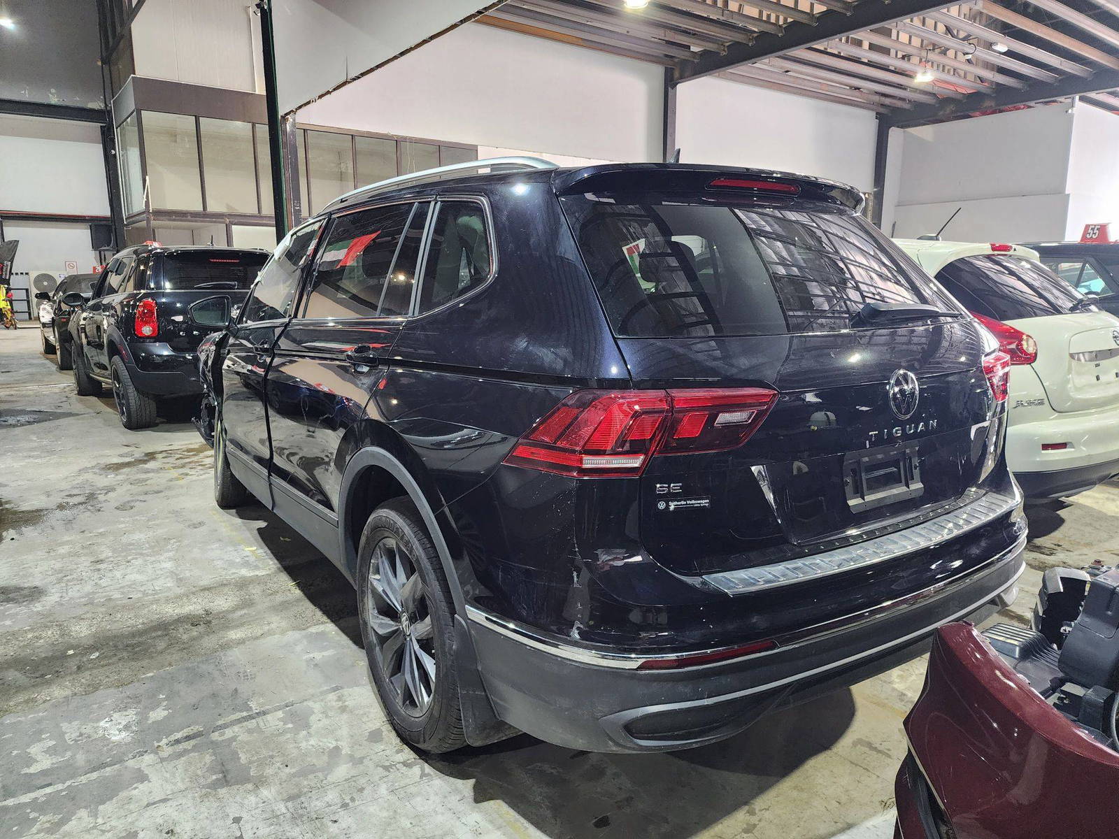 2023 VOLKSWAGEN TIGUAN — 21789 Miles — Lot M090323 — Al Surrah - Marhaba Auctions Used Cars - Image 5