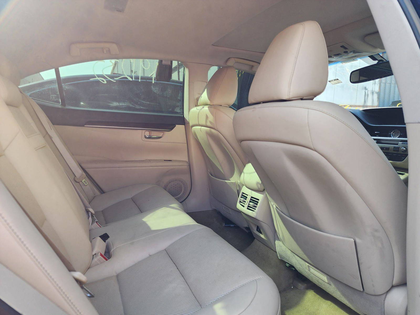 2015 LEXUS ES 350 — 116168 Miles — Lot 41060311 — Main - Marhaba Auctions Used Cars - Image 7