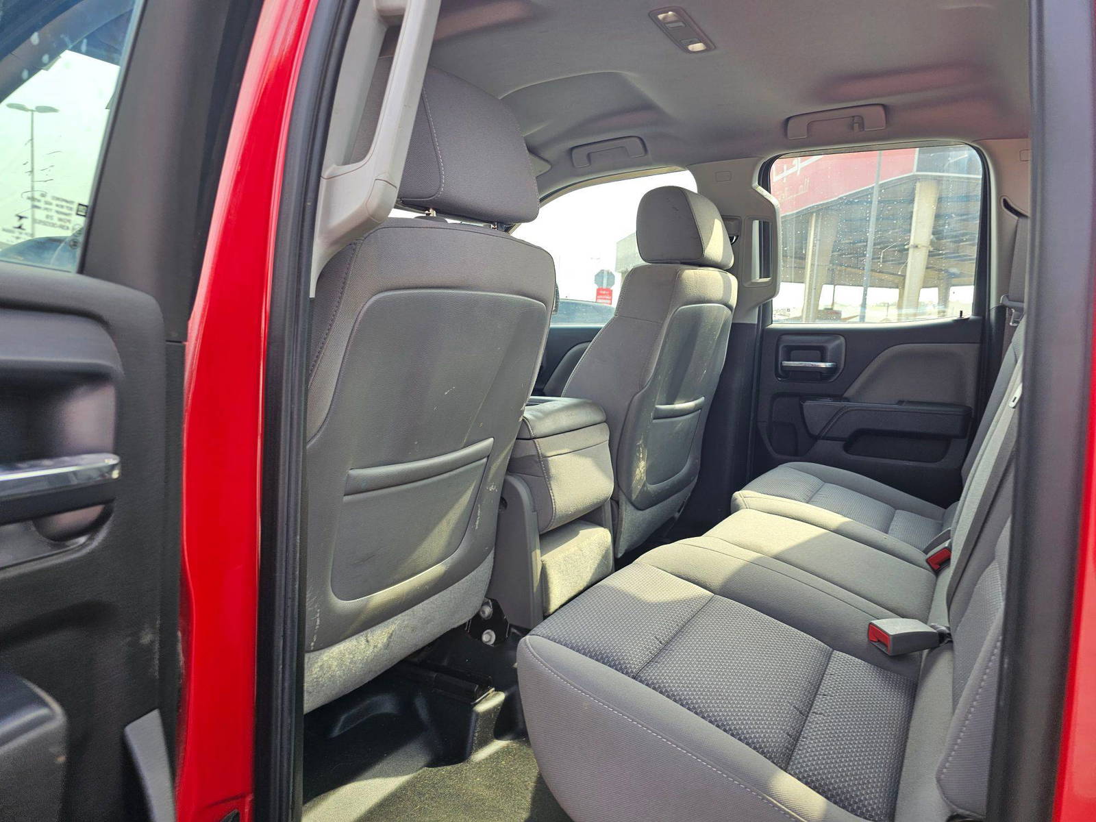 2015 CHEVROLET SILVERADO — 243862 Miles — Lot EH1FZ201725 — Souq - Marhaba Auctions Used Cars - Image 6