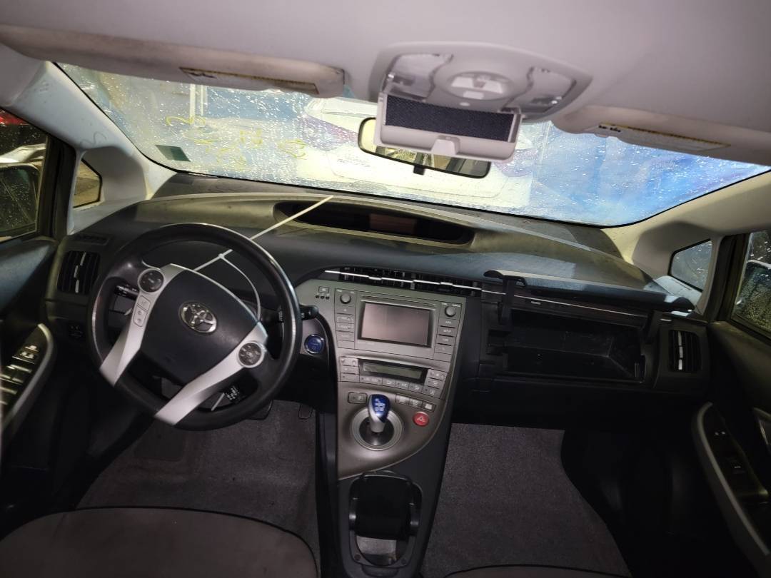 TOYOTA PRIUS 2015 - Marhaba Auction Used Cars - Image 6