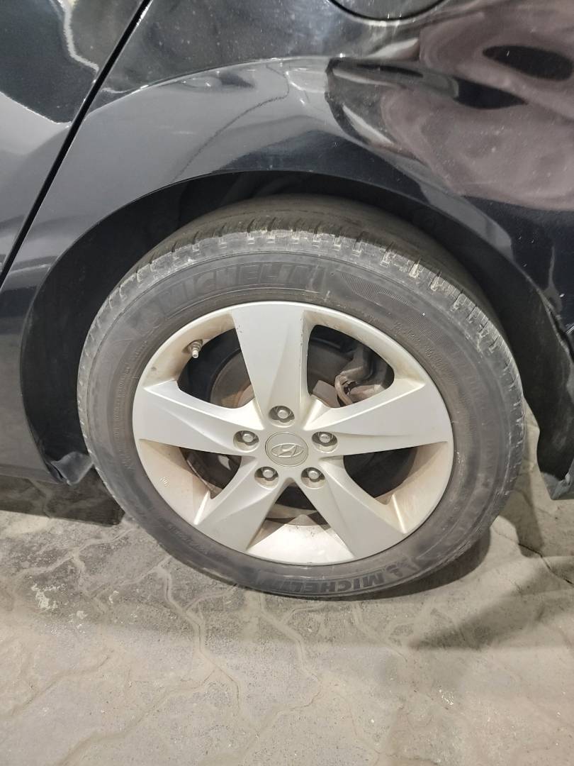2013 HYUNDAI ELANTRA — 219035 Miles — Lot DH434900 — Main - Marhaba Auctions Used Cars - Image 9