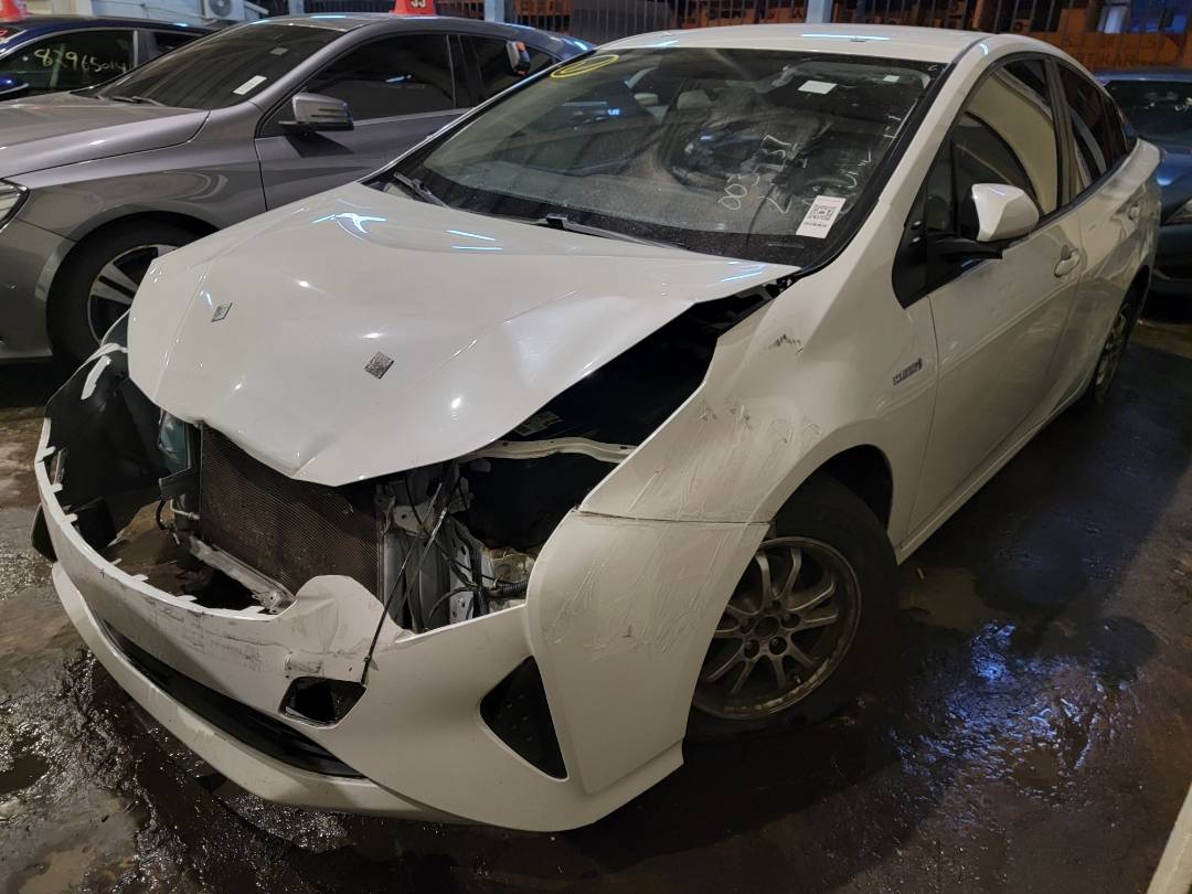 2016 TOYOTA PRIUS — 155424 Miles — Lot 41687375 — Main - Marhaba Auctions Used Cars - Image 4