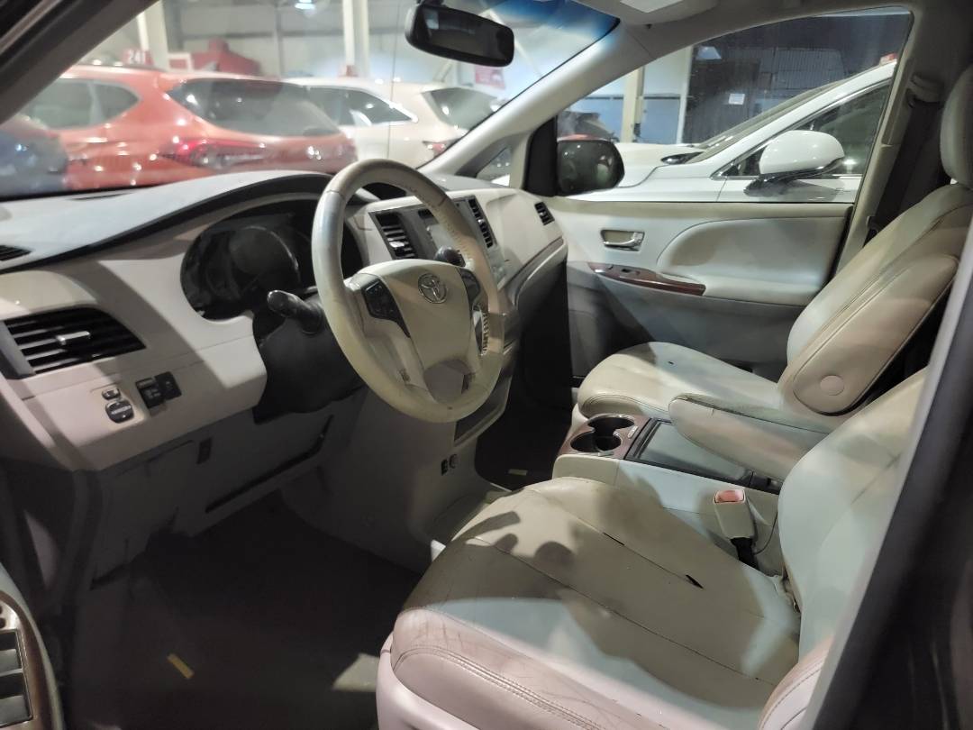 2012 TOYOTA SIENNA — 267676 Miles — Lot CS276879 — Main - Marhaba Auctions Used Cars - Image 8