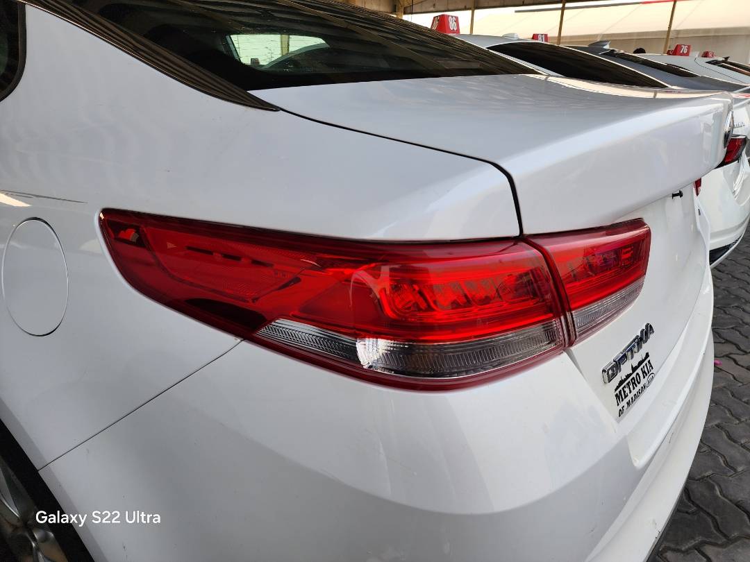 2018 KIA OPTIMA — 202832 Miles — Lot 50351234 — Souq - Marhaba Auctions Used Cars - Image 3