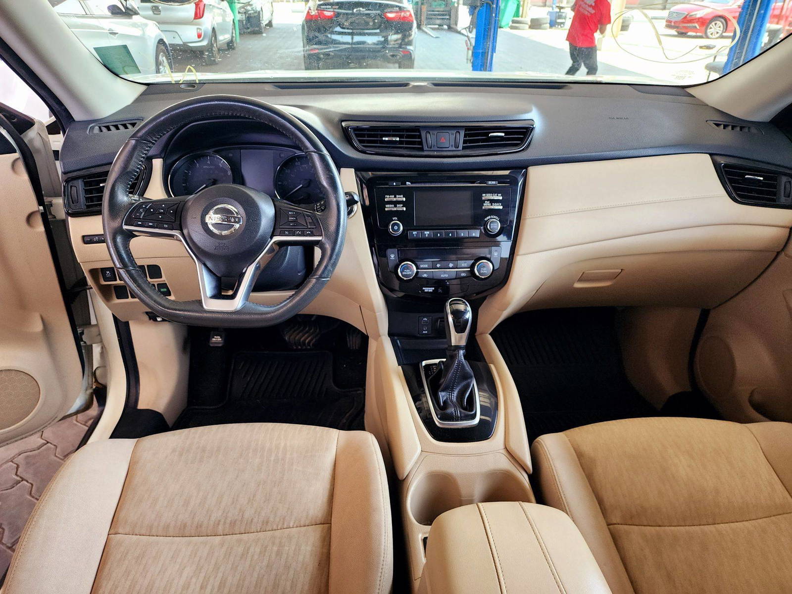 2017 NISSAN ROGUE — 139969 Miles — Lot HP533946 — Souq - Marhaba Auctions Used Cars - Image 7
