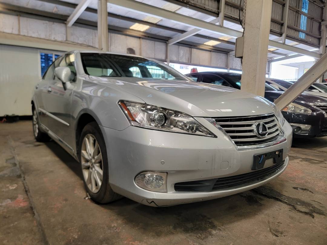 2012 LEXUS ES 350 — 145168 Miles — Lot 56413434 — Main - Marhaba Auctions Used Cars - Image 5