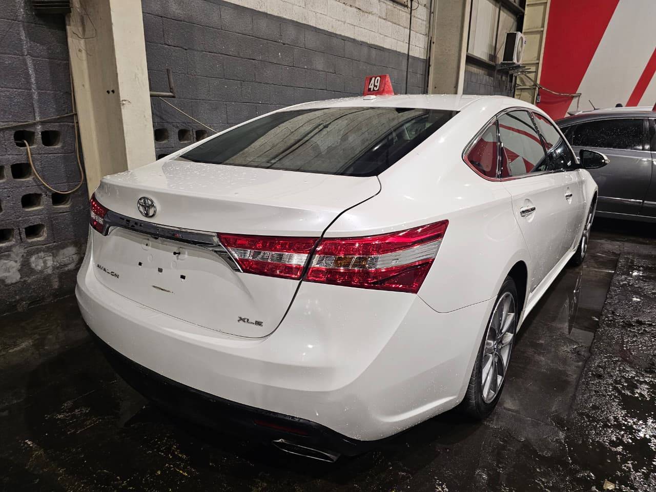 2015 TOYOTA AVALON — 140362 Miles — Lot U148757 — Main - Marhaba Auctions Used Cars - Image 3