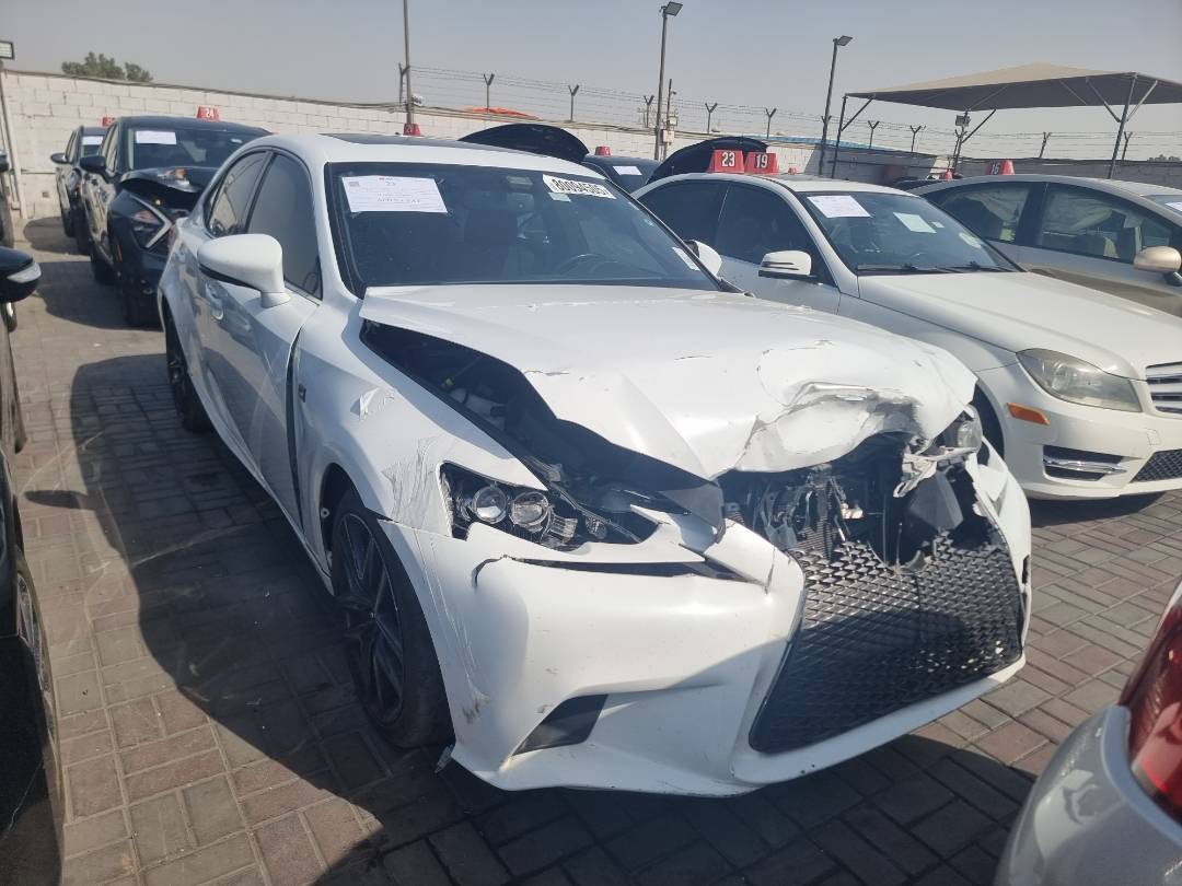 2016 LEXUS IS 200T — 190047 Miles — Lot 033046 — Ind. 12 - Marhaba Auctions Used Cars - Image 4