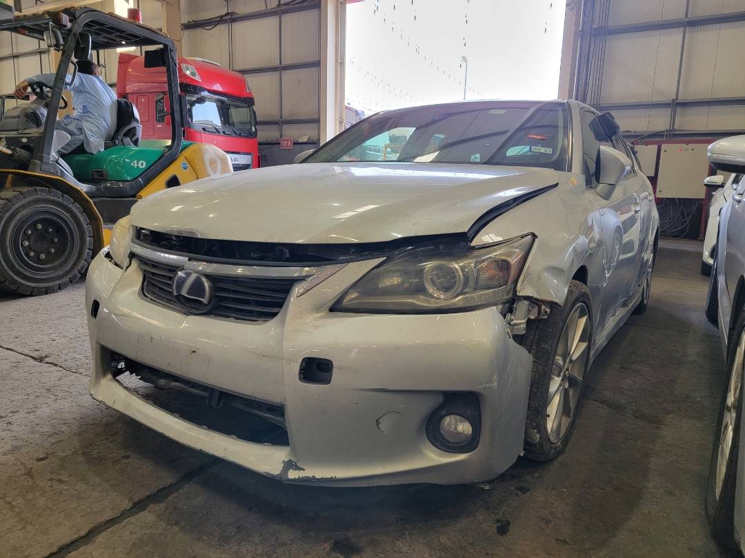 2012 LEXUS CT 200h — 119646 Miles — Lot 2087203 — Ind. 12 - Marhaba Auctions Used Cars - Image 5